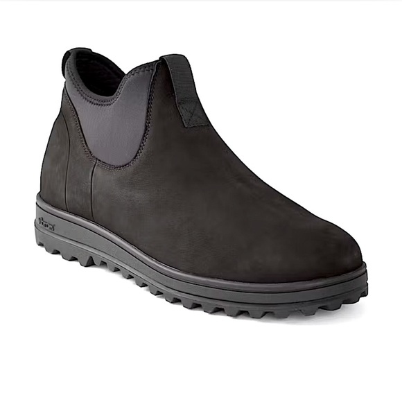 Huckberry New Waterproof Leather Chelsea Boots All Weather Vibram Soles NWOT